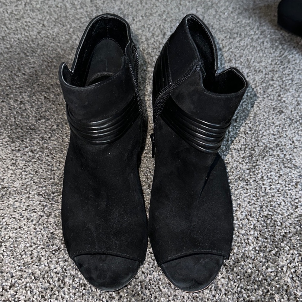Women’s heel boots